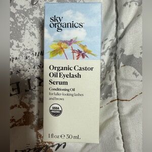 New! 🆕 Organic Castor Oil Eyelash Serum - White